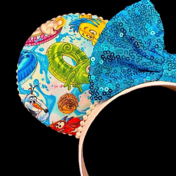 Women’s Handmade Disney Inspired Character Minnie Ears Blue Sequin Bow - NWOT - Picture 3 of 4
